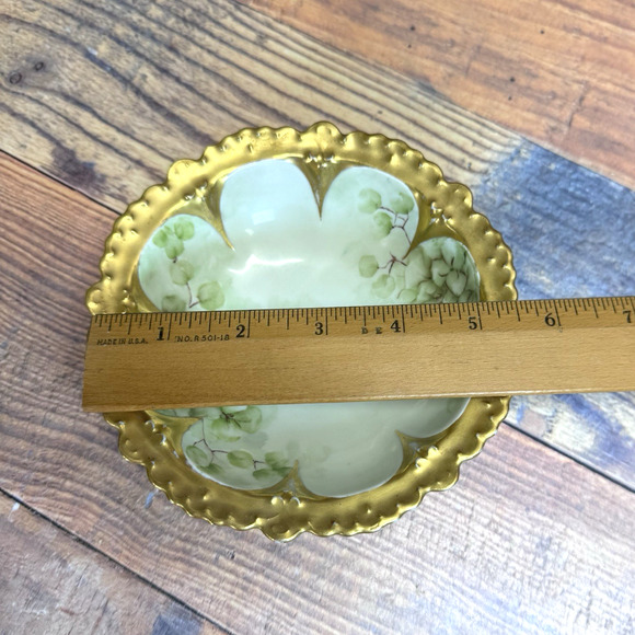 Antique Porcelain MZ Austria Bowl Grape Vine Heavy Gold Scallop Rim Hand Painted - Picture 5 of 8